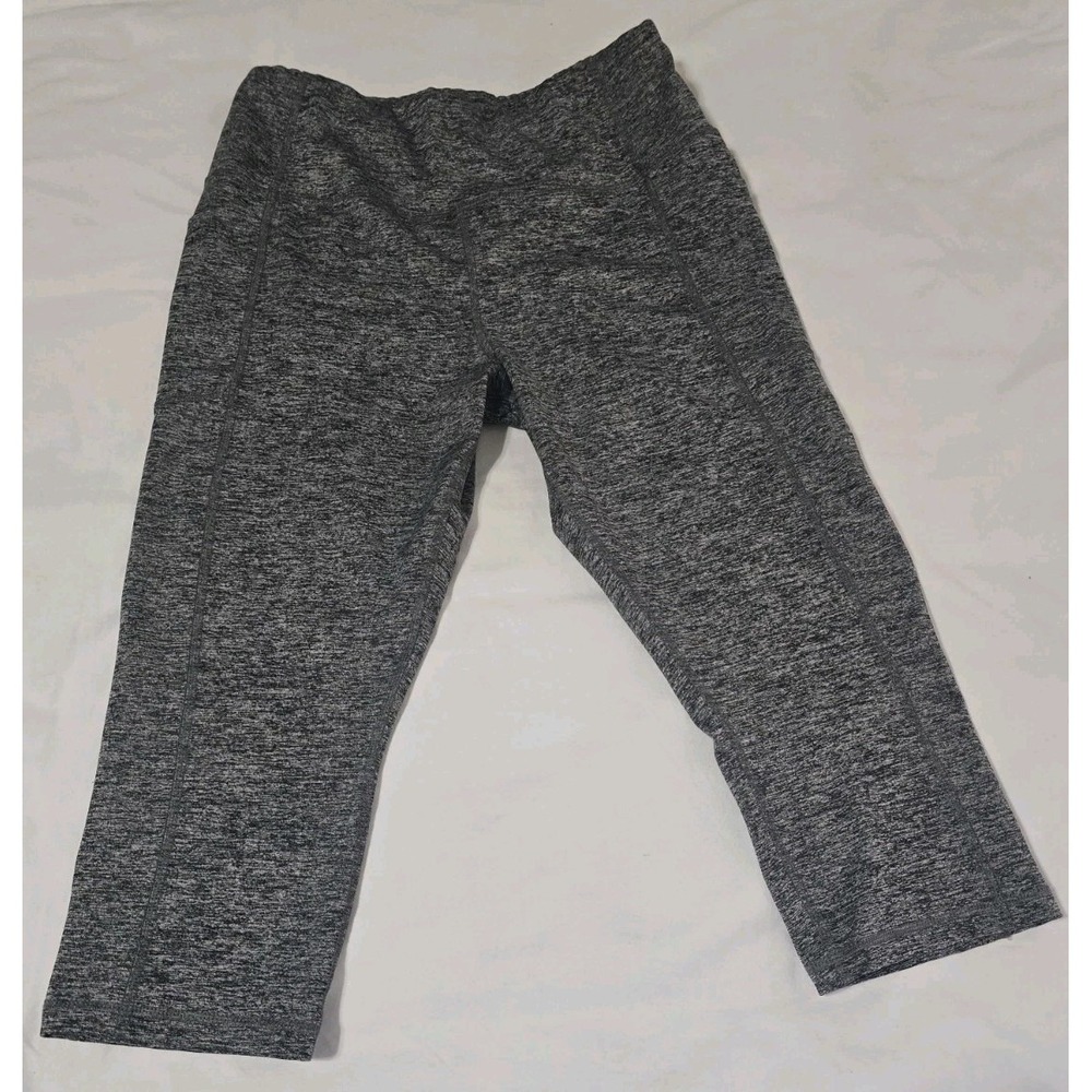 Avia Women's Large (12-14) Workout Capri Leggings Gray